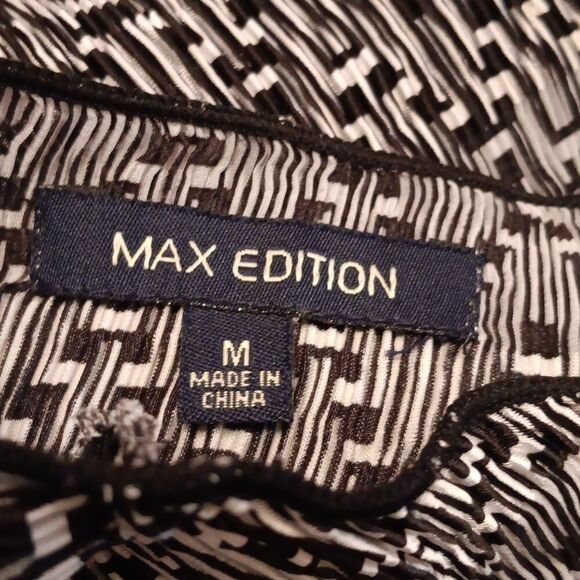 Max Edition Geometric Design Dress - Picture 8 of 9